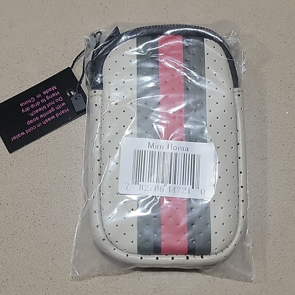 Haute Shore Mini Roma Earpod Pouch - Picture 8 of 11